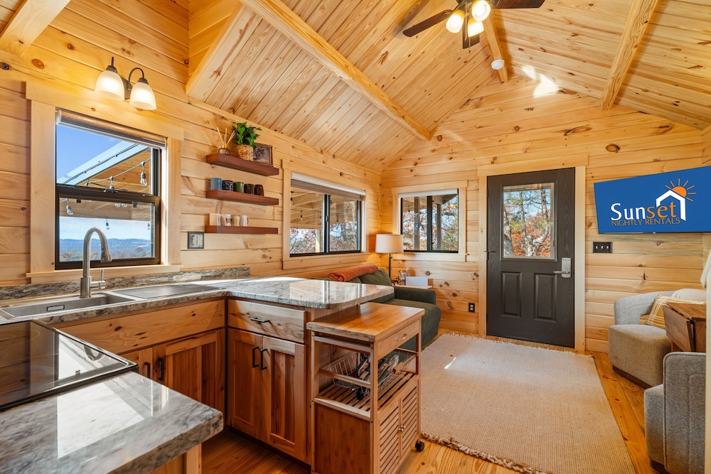 P-bay The Roost 1 Bedroom Home