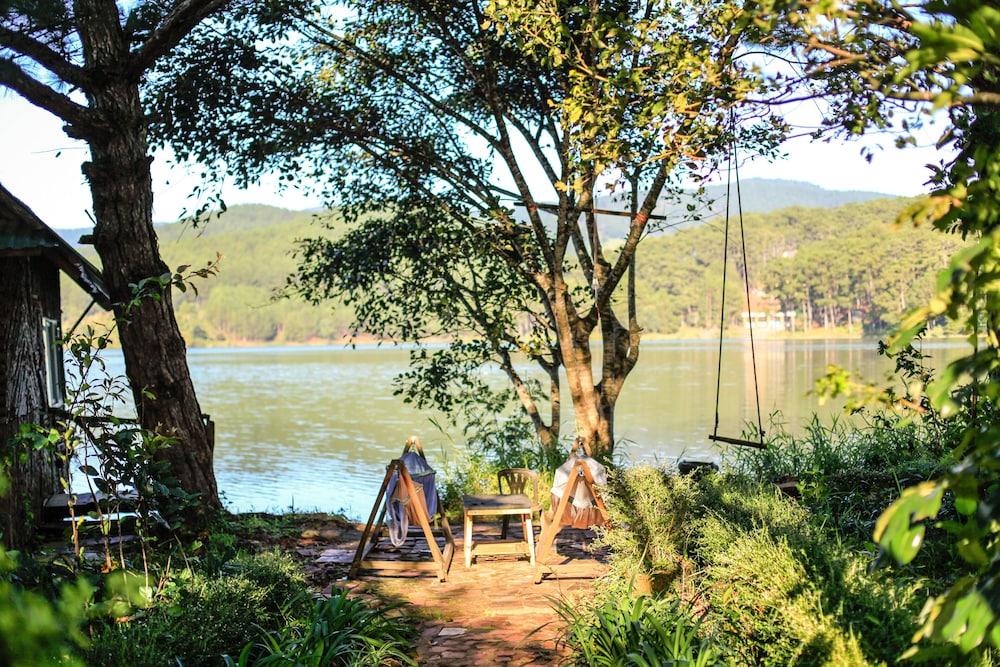 The Lake House Dalat - Hostel