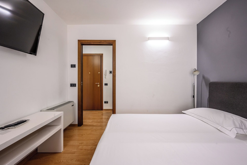 Emilia Studios 4