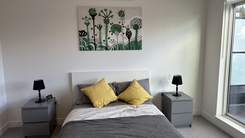 Vancouver Vacations - Ruby Red Cloud Homes Vancouver - Property Image 34