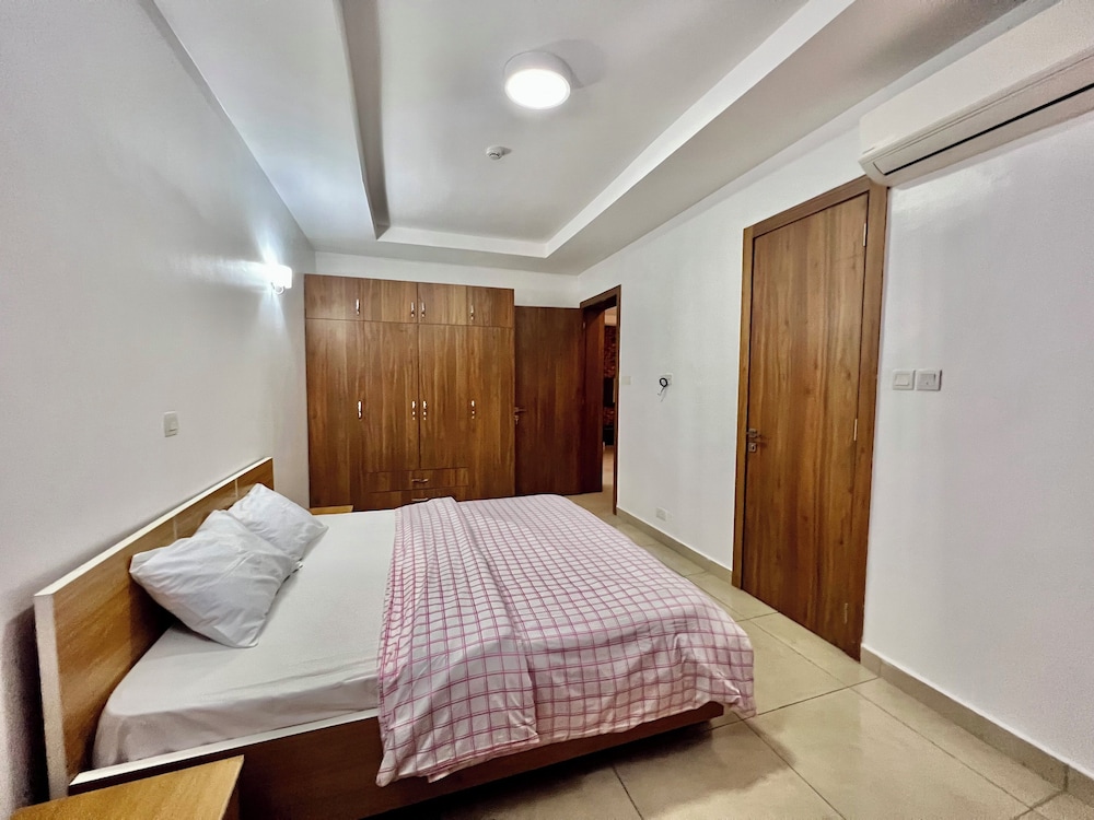 FURNISHED APARTMENTS Duplex
