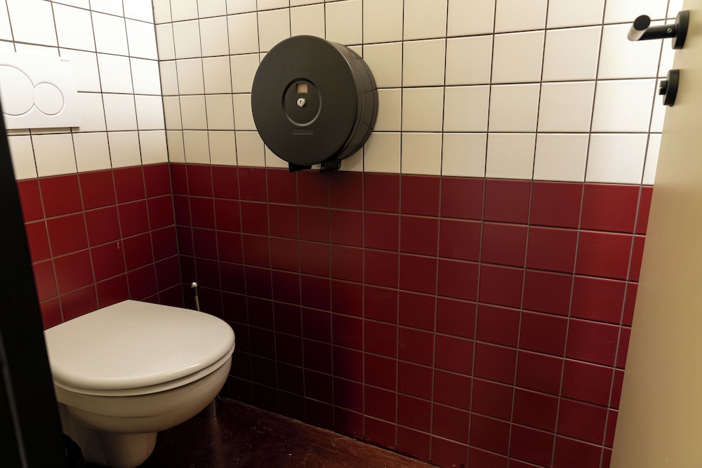 Sir Toby's Midtown - Hostel