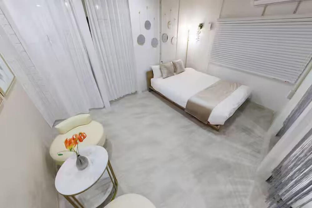 Namba Kuromon Central Self Inn