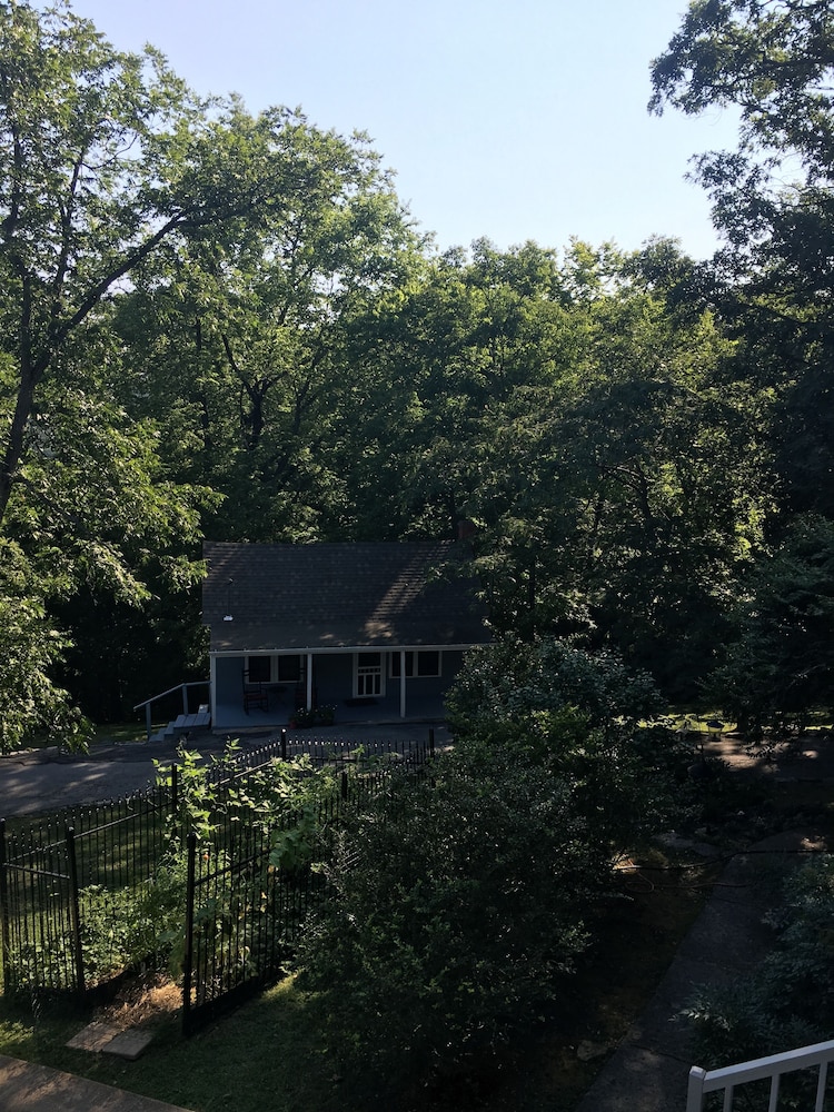 Lookout Cottages