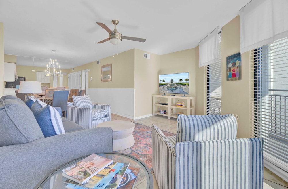 Beachfront, Pool Access, Balcony w/ Oceanview 222 D Shipwatch by Avantstay