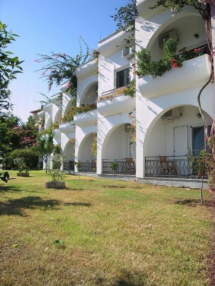 Spiros Studios