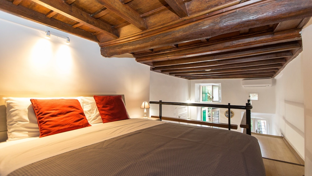 Rental In Rome Corso Suite Terrace