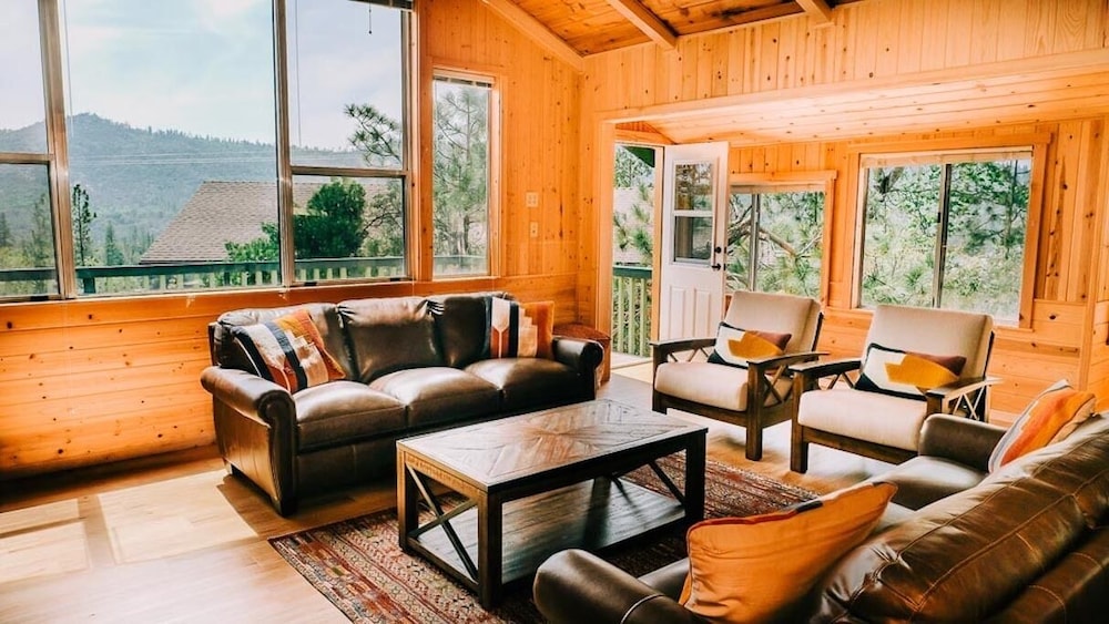 Lakeview Cabin with Boat Slip
