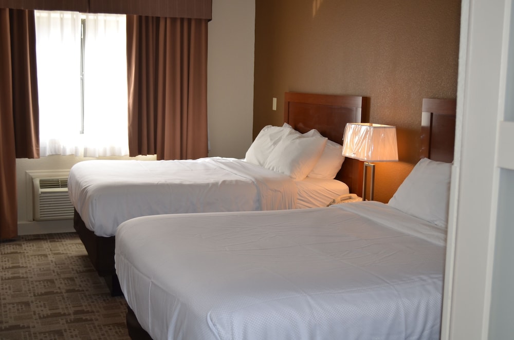 Brookshire Inn & Suites