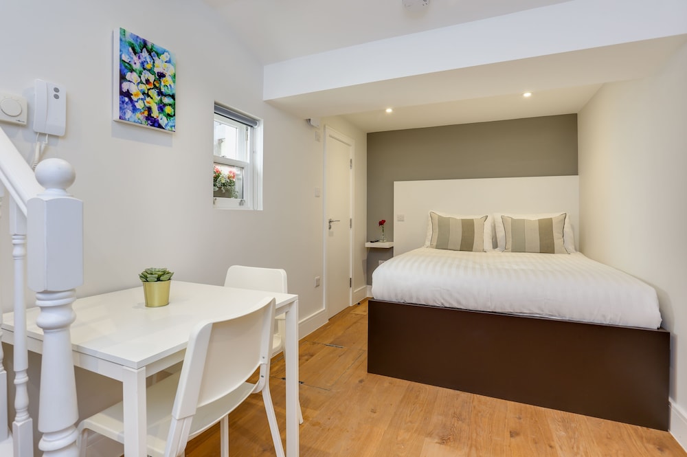 Queensborough Terrace Service Apartments by Concept Apartments