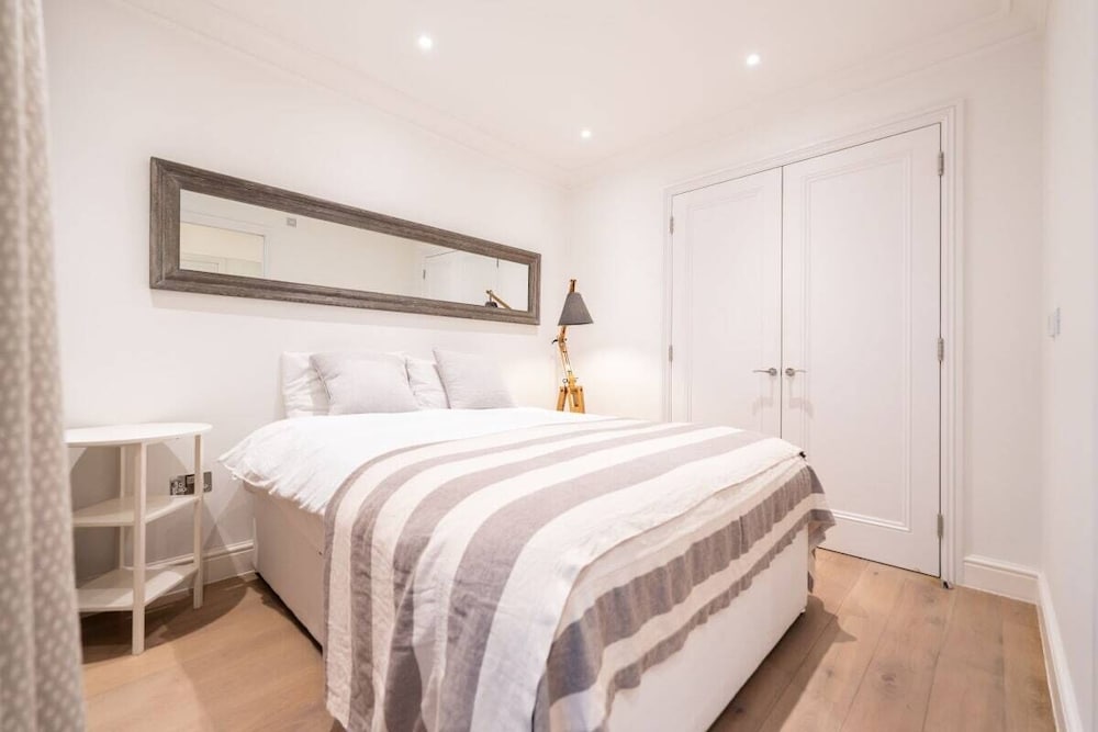The Chelsea Place - Lovely 4bdr House With Terrace