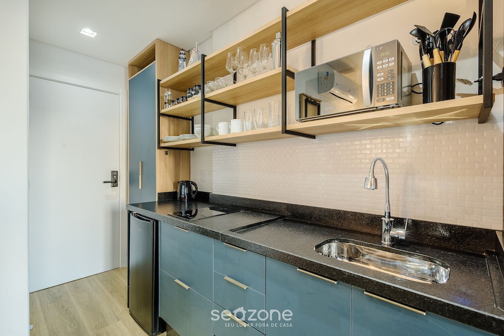 Studios With Side Sea View at Penha Spot PSO - L