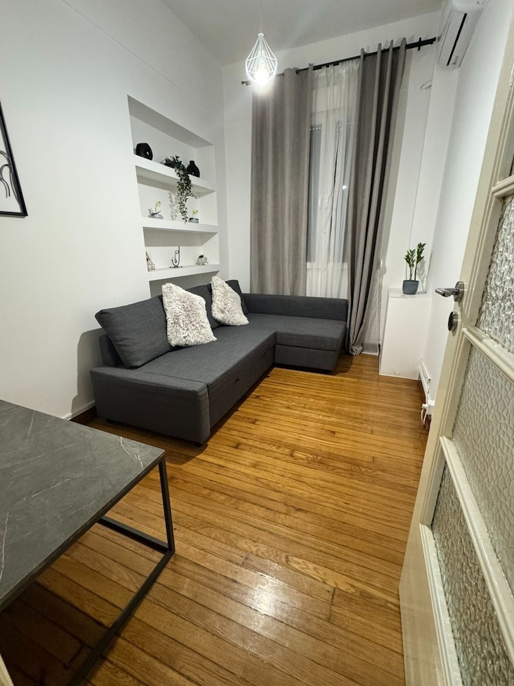 Aura Aura Apartment at Kolonaki