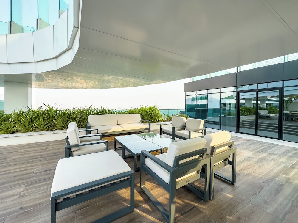 Marco Polo - Furnished 1BR With Skyline Views Near Zabeel Park