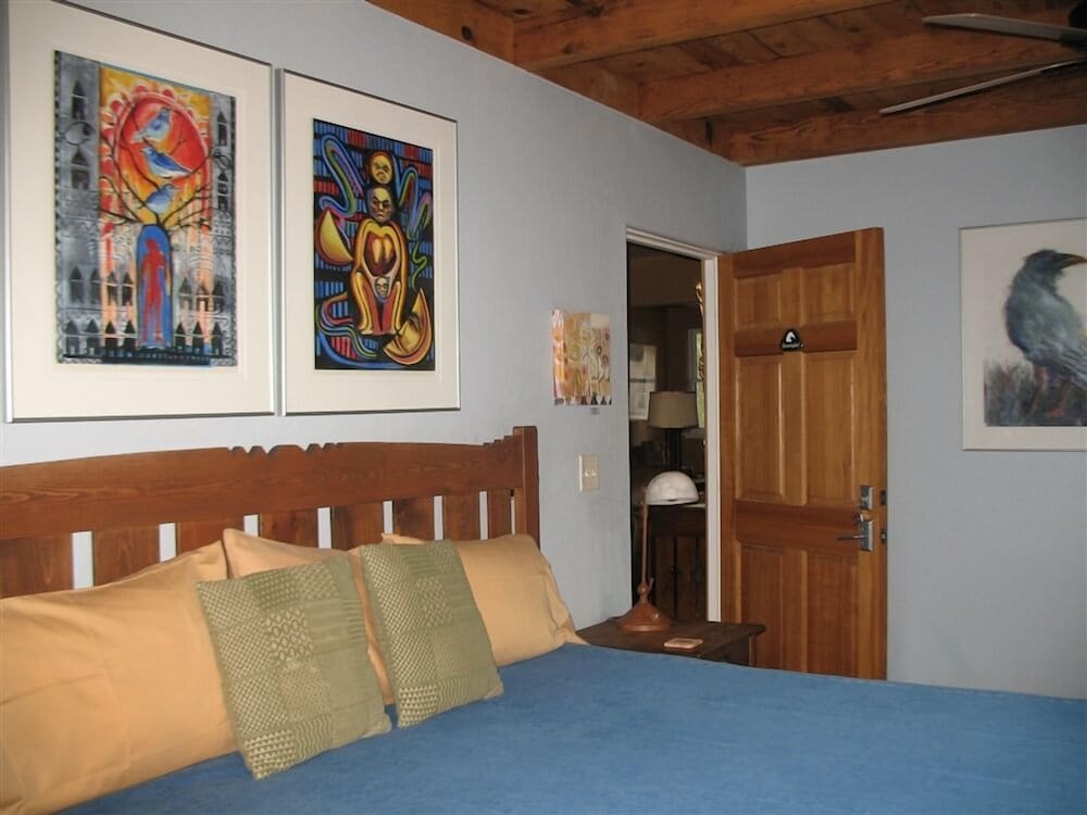 Bear Mountain Lodge