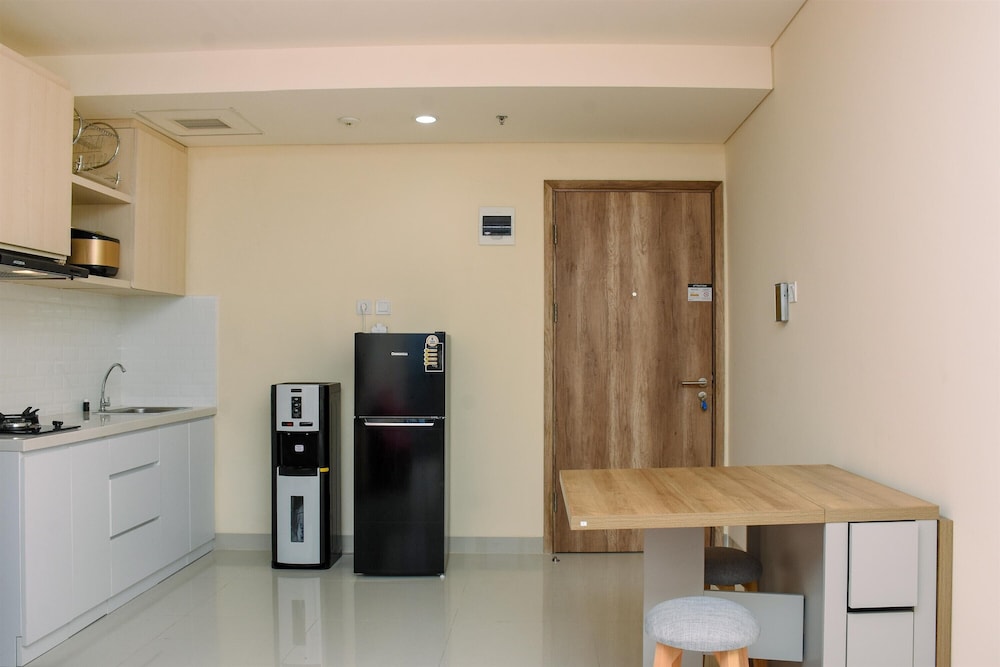 Fully Furnished With Comfortable Design 1Br Apartment At Pejaten Park Residence view 3