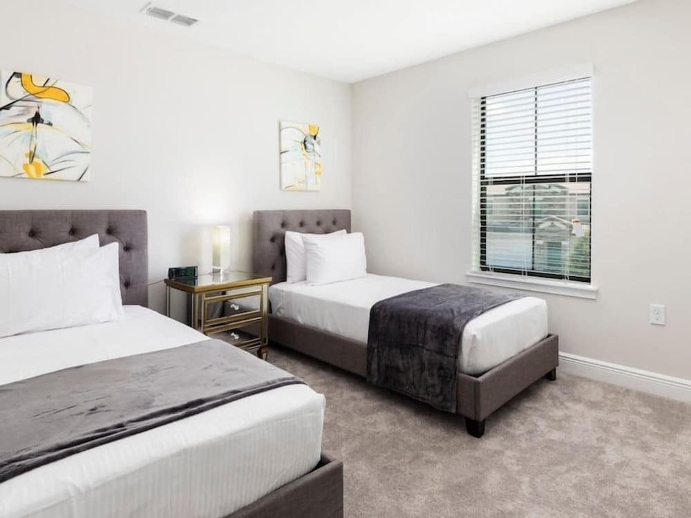Family Friendly Pool Home Balmoral Resort-6sltsfp1 6 Bedroom Home by RedAwning