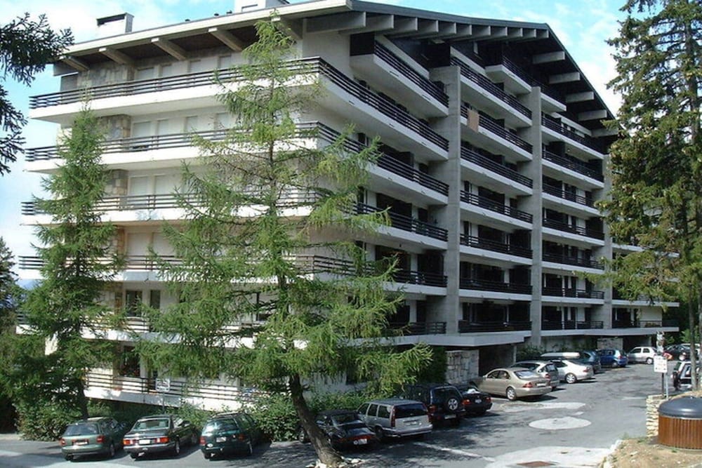 Attractive Apartment in Crans-montana With Sauna