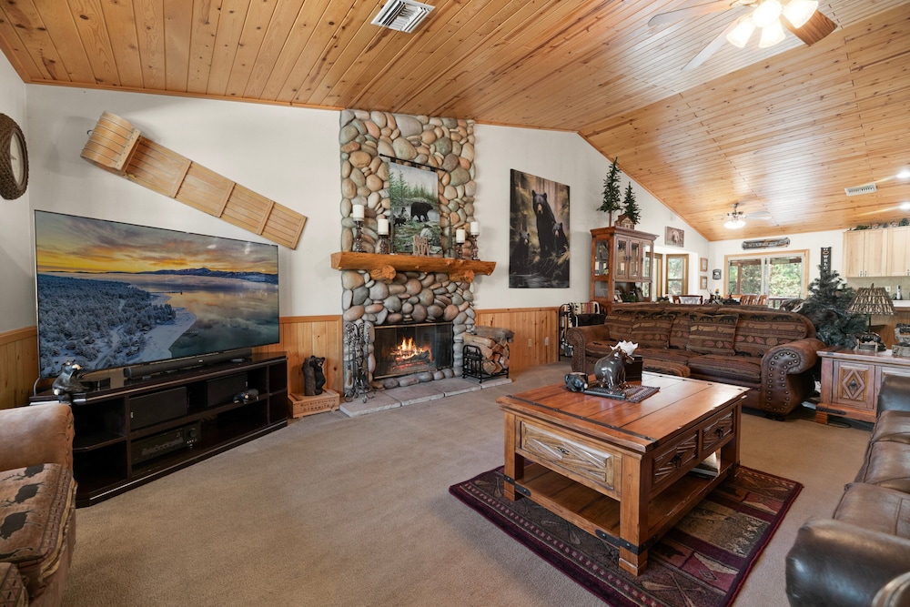 Sugarbear Cabin