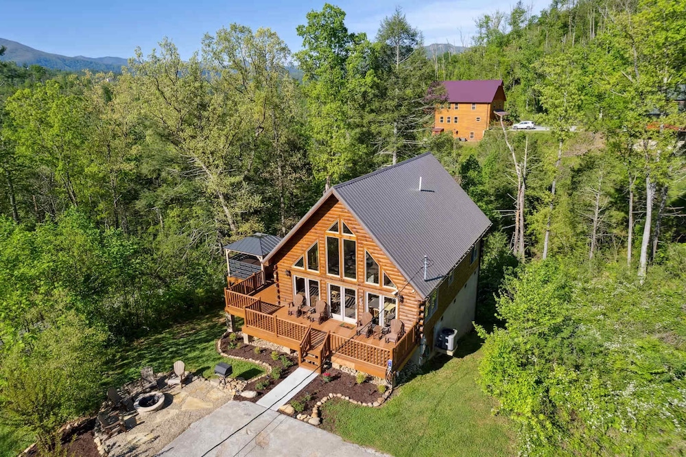 Mystic Cabin in Gatlinburg