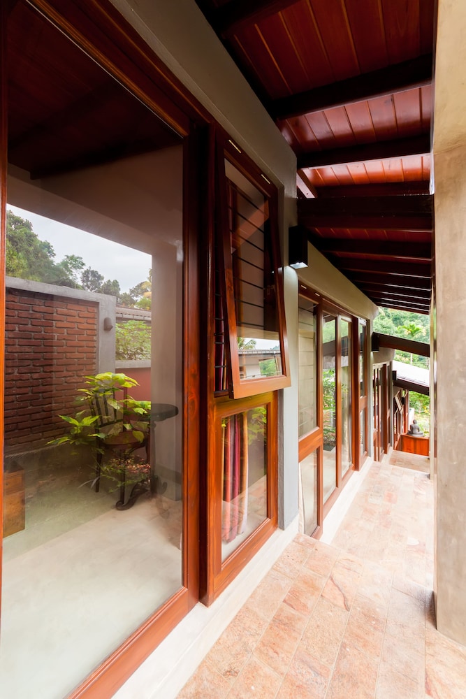 Nisala Villa