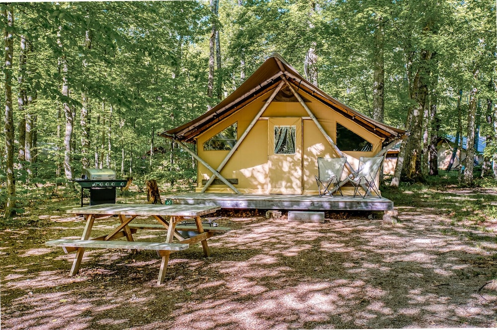 Huttopia White Mountains