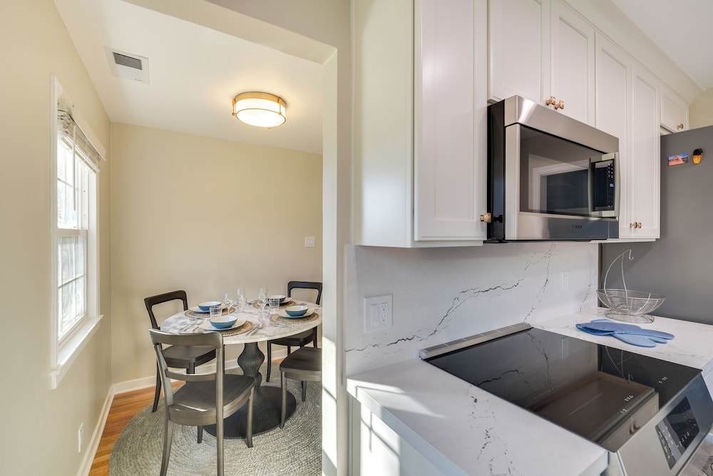 4 Mi to Dtwn San Jose: Sleek & Modern Duplex!