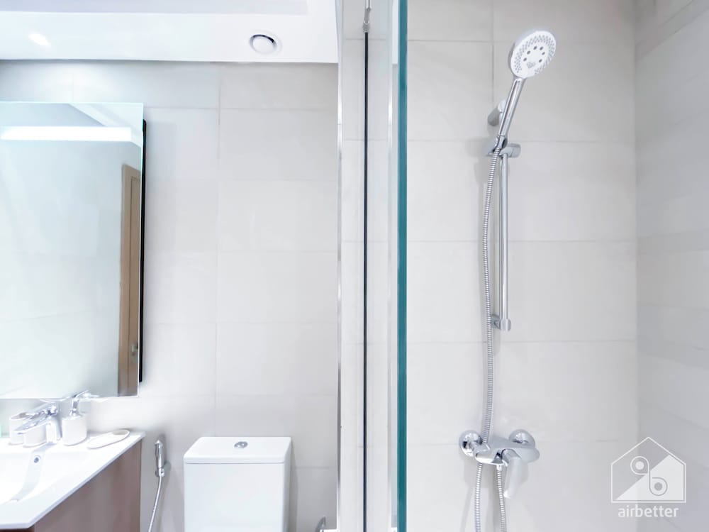 Gorgeous 1B Apt With Balcony in Azizi Fawad