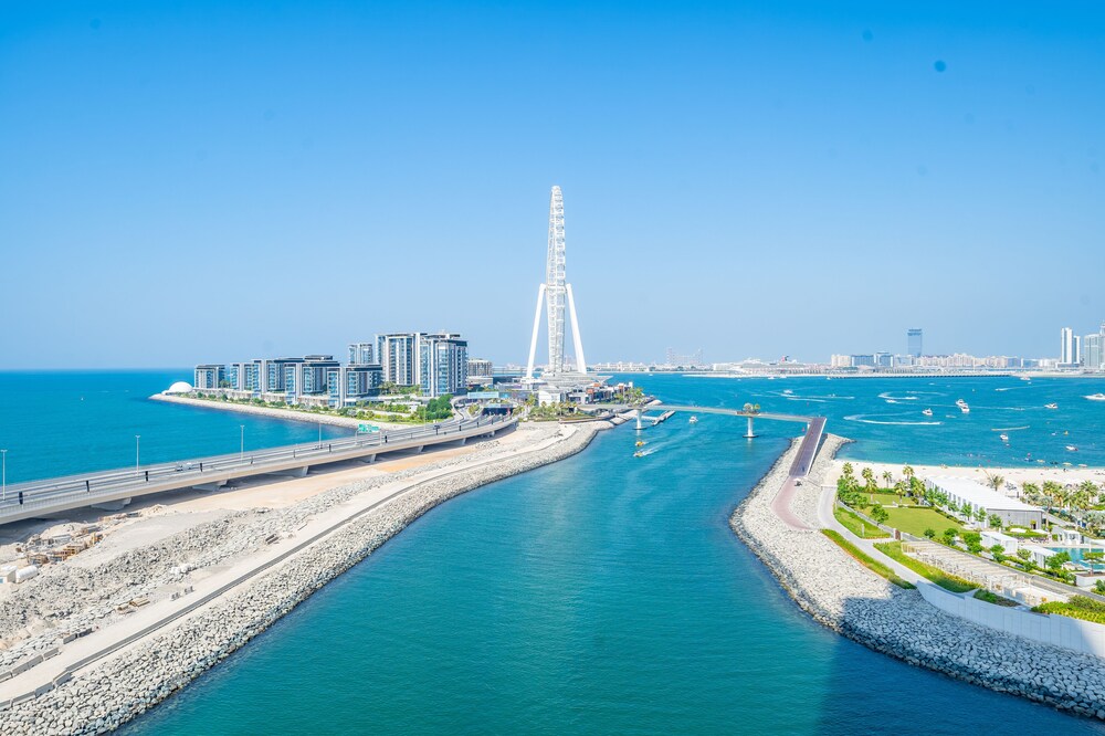 Primestay - 2BR in 52-42 Tower -marina