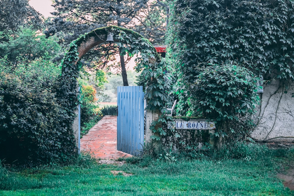 La Roane Yoga & Creativity Center