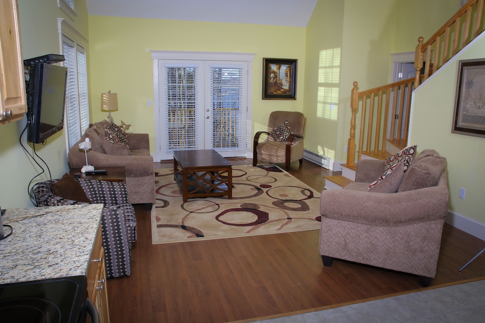 Sheepscot Harbour Village Resort