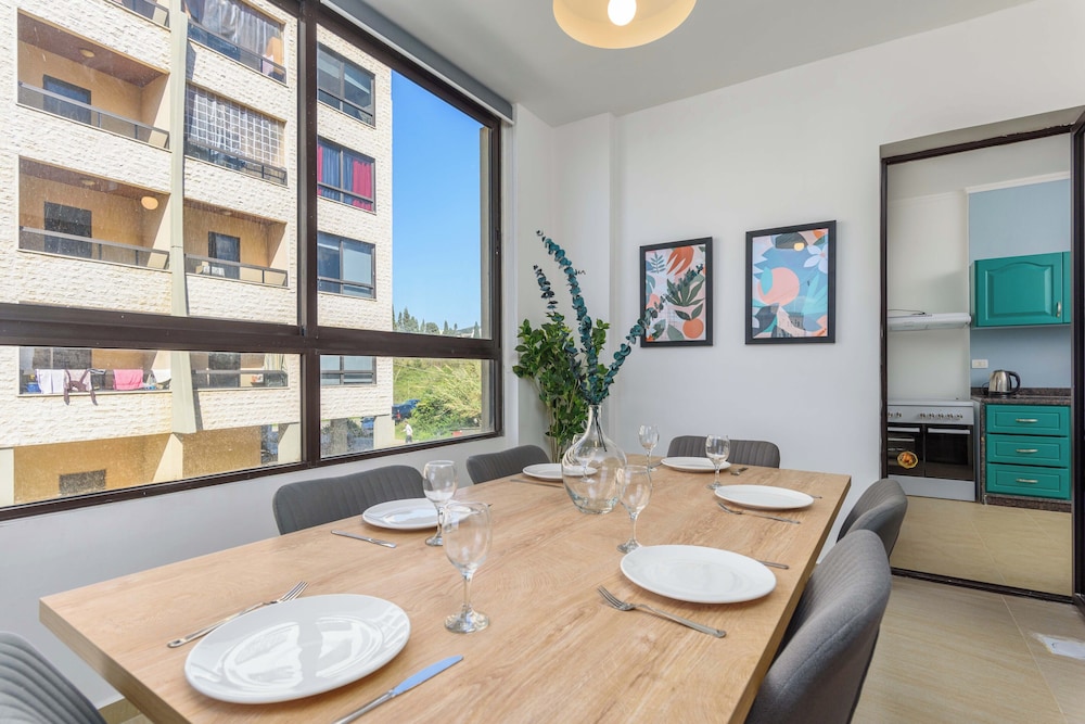 Polka 2BR Apartment in Batroun