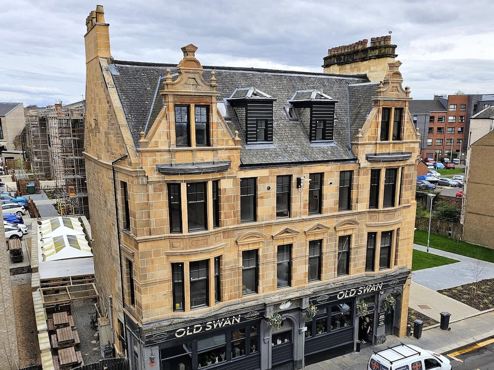 Central Paisley Apartment- Airport/glasgow Access