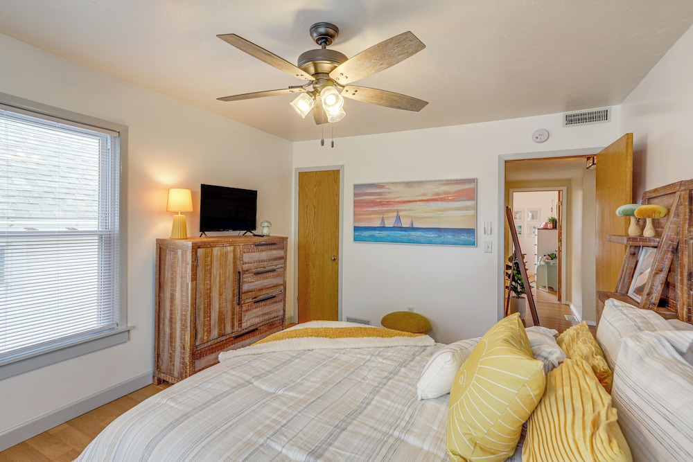 Walk to Beach: Home w/ Pool in Vermilion