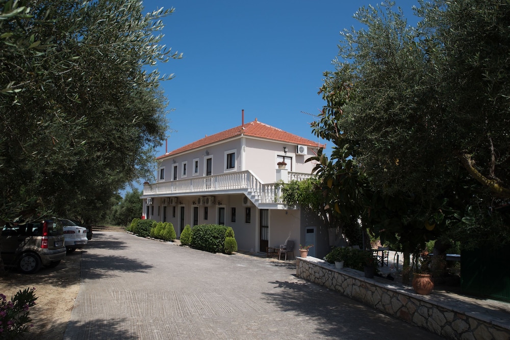 Villa Kapnisi view 5