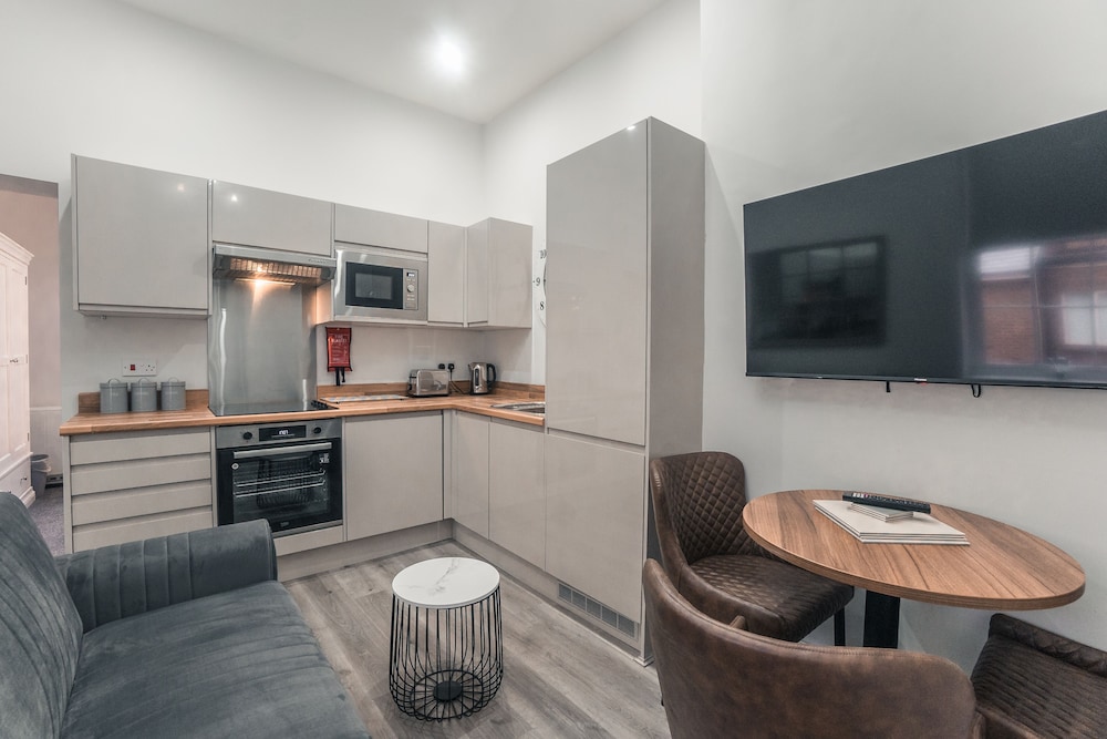 Clarence Street Townhouse view 3