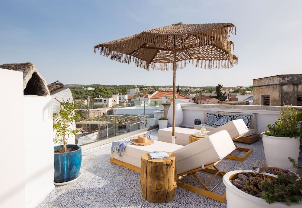 Last Century Residence With Jacuzzi view 5