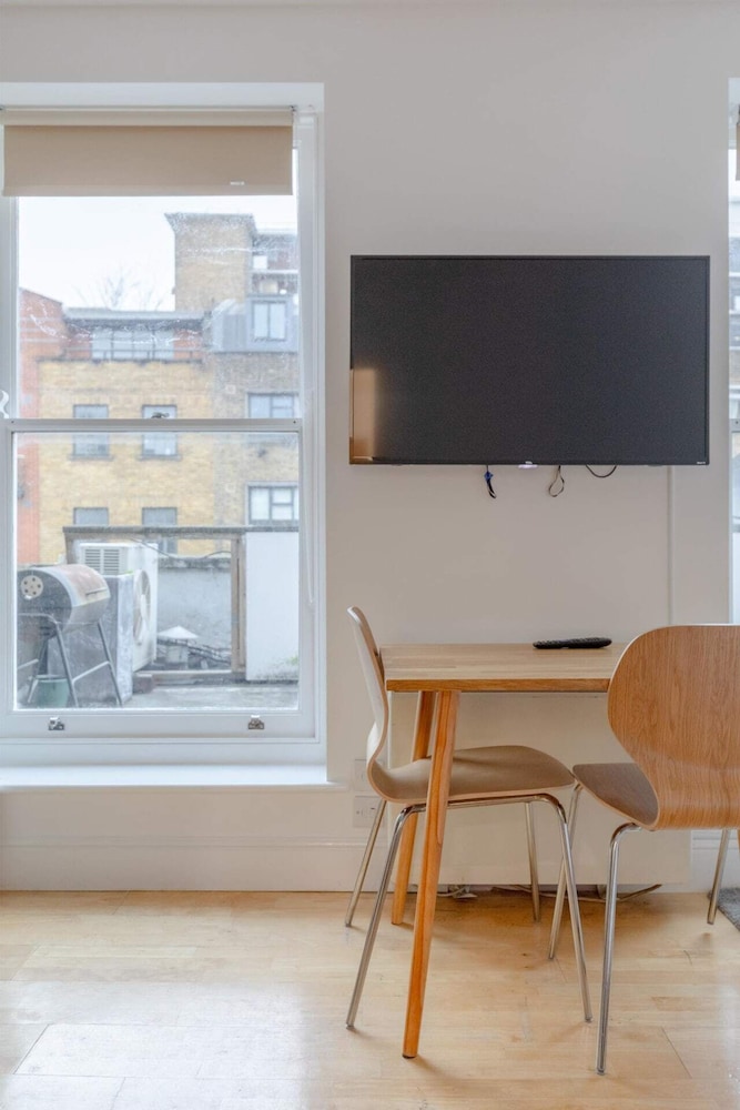 Bright and Spacious 1BD Flat - Camden