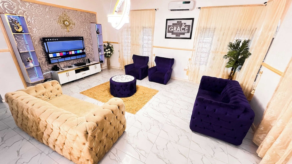 Danny's Shortlet Apartment