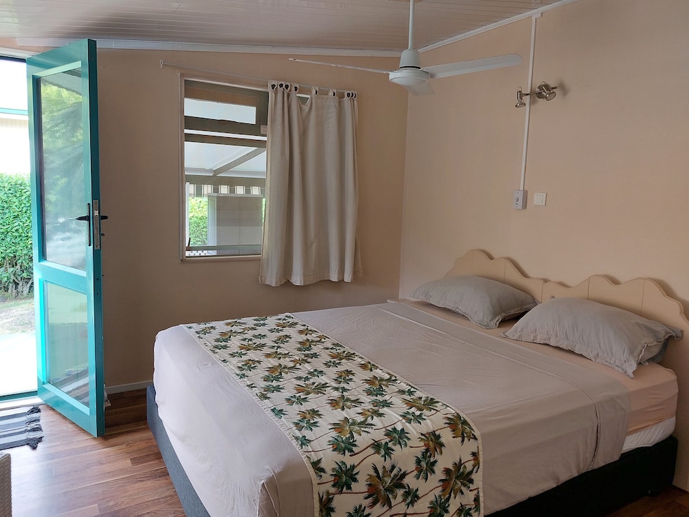 Te Ava Piti Lodge