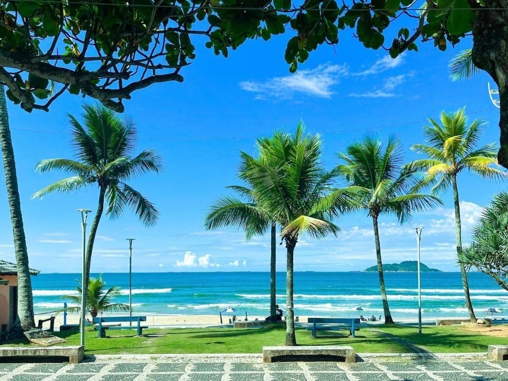 01E Vista Linda Pe Areia Guaruja - Tombo