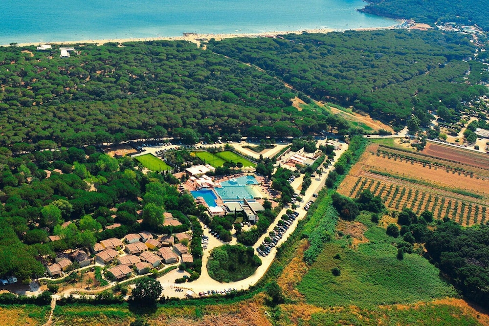 Bungalow in Castiglione Della Pescaia With Sauna