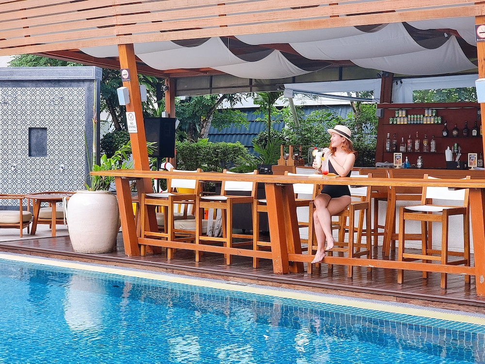 Sawaddi Patong Resort & Spa by Tolani