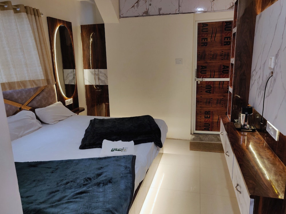 Hotel Aagman Palace - Near Mahakal Temple
