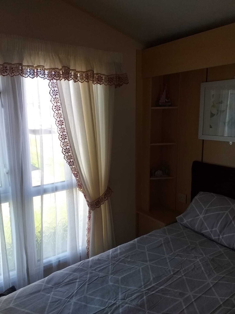 Captivating 2-bed 6 Berth Caravan in Ingoldmells view 3