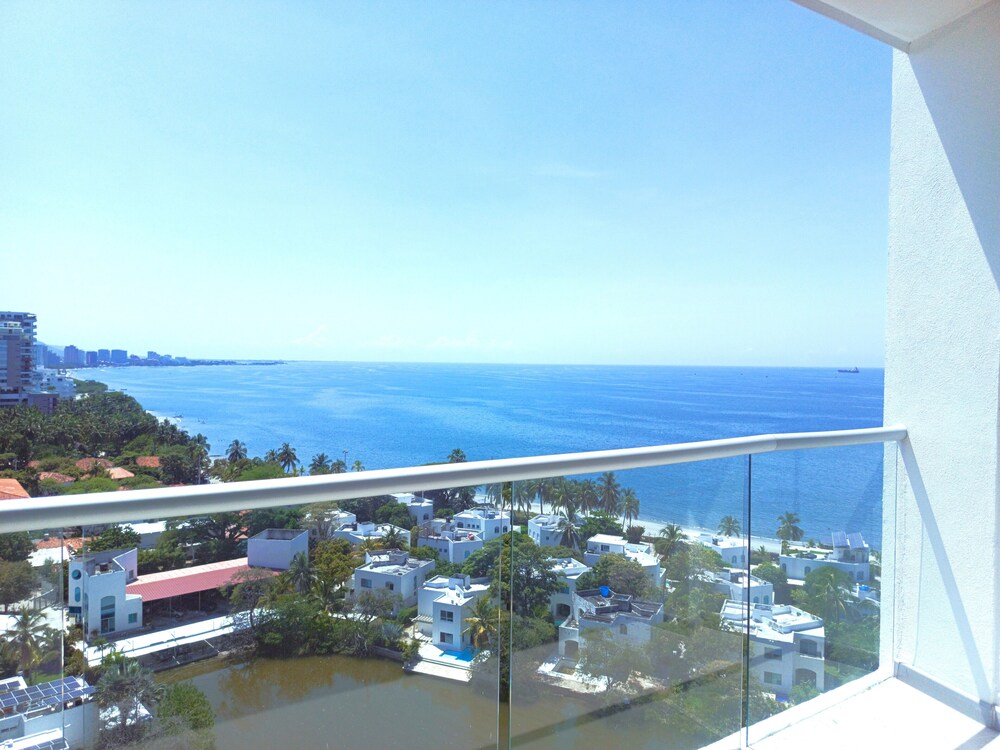 Apartasuites Sierra Beach - Vista al Mar