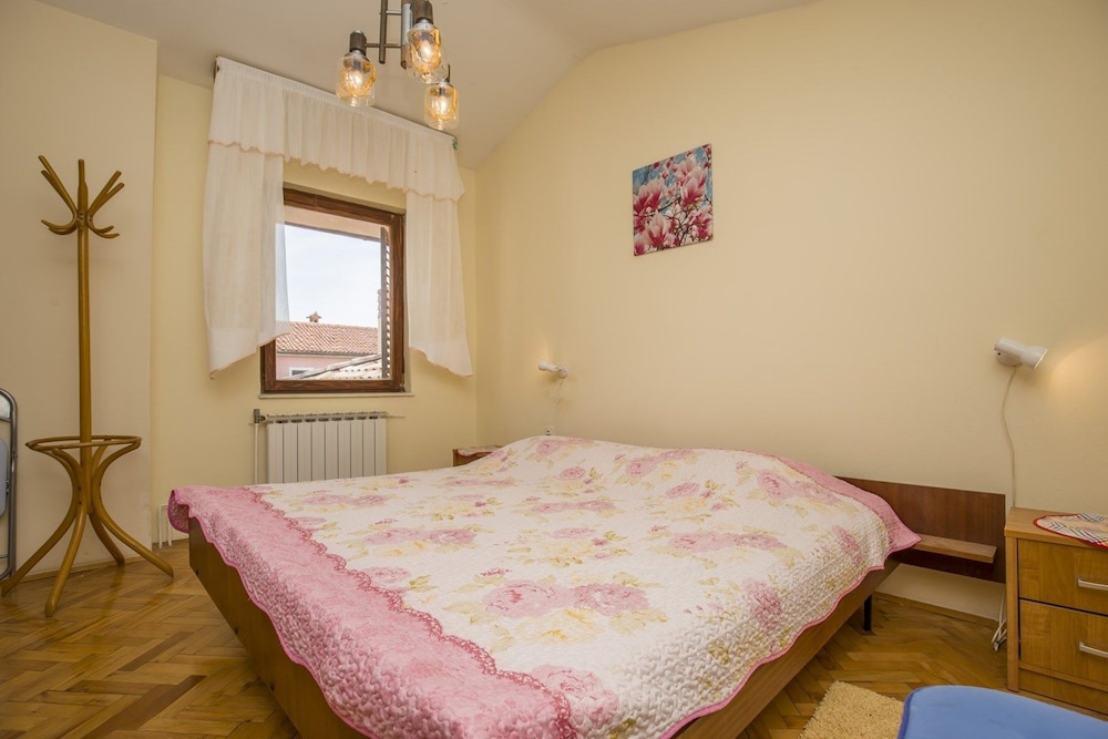 Apartment Marija Valtura / One Bedroom view 2