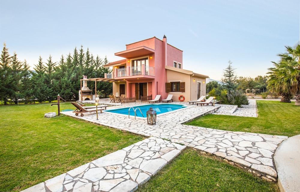 Hotel Penelope Villas - Image 1