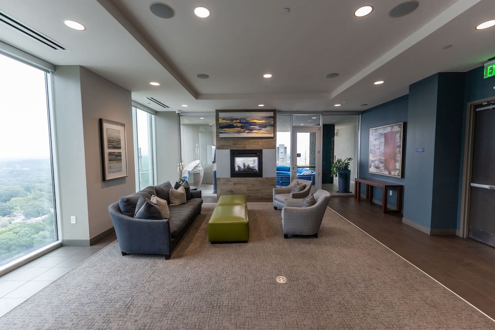 Midtown Luxepad 1b1b Rooftop Lounge Pool Gym Xbox