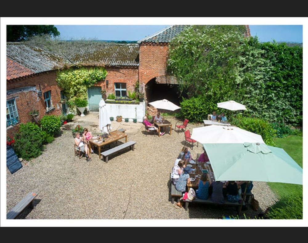 The Saracen's Head